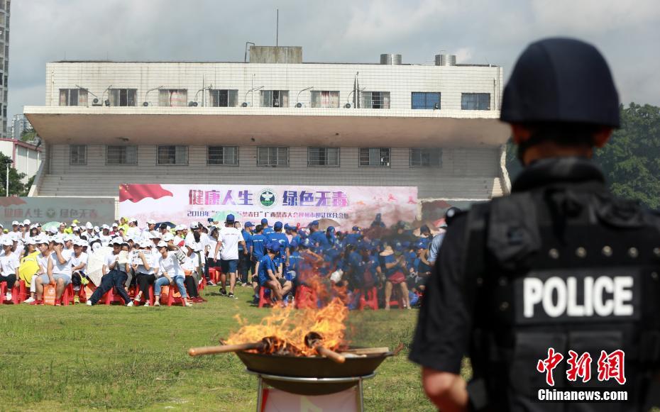 黄色频道播放的黄色录像视频免费的