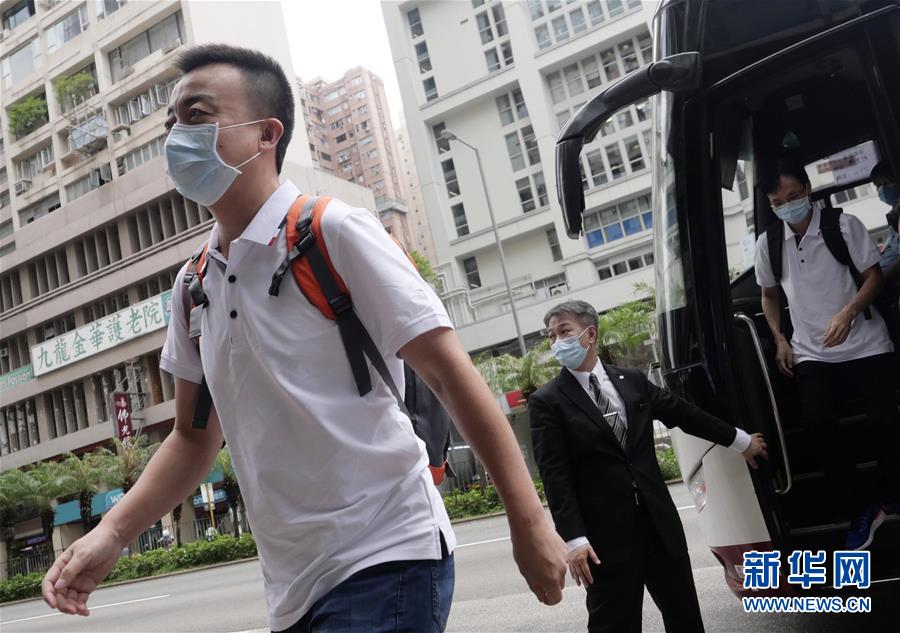 背著爸爸偷偷跟媽媽做愛