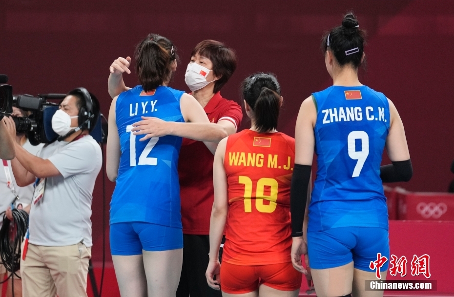 老董征战女神戴若曦