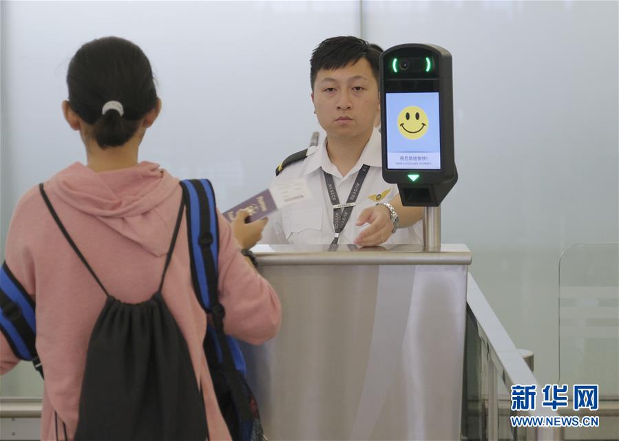 老头干逼视频。
