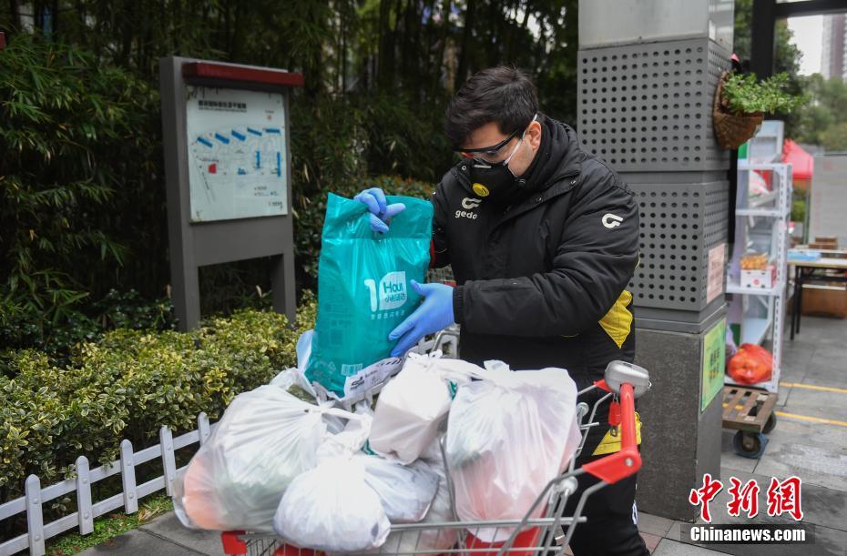 张柏芝扒下内裤露出毛