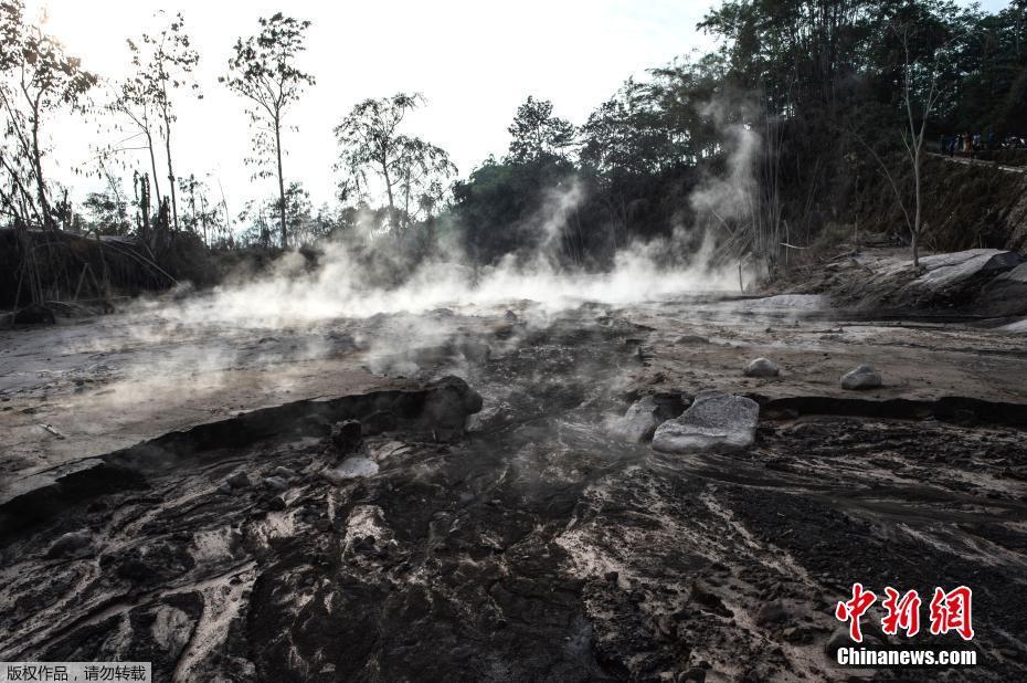 火山的人口_火山爆发图片