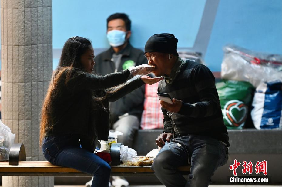 欧美三级片自慰久久美国