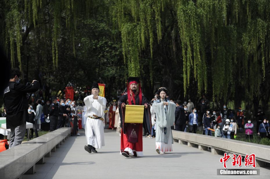 古代乱伦毛片