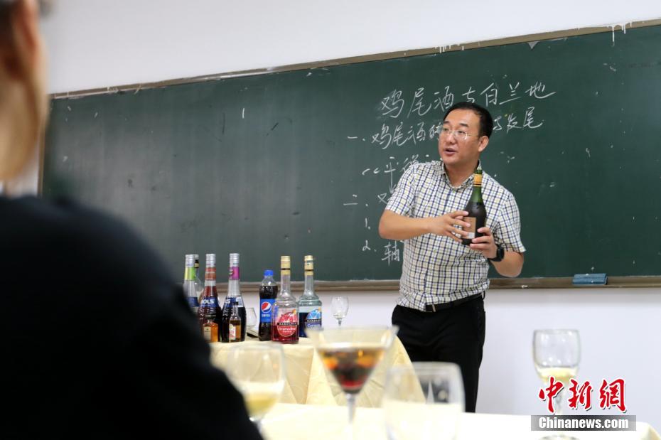 白嫩的极品 女asspie