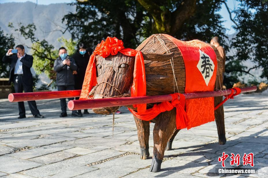 女仆扒开 让客人玩中国