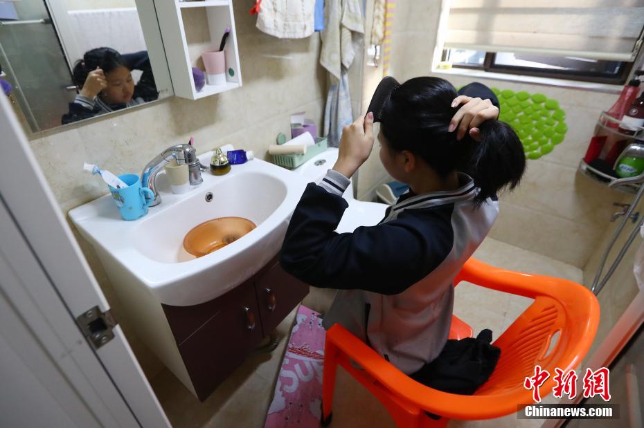 Hdxxxx美女奶水熟妇