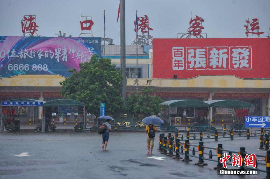 黑人巨大挺进刘亦菲