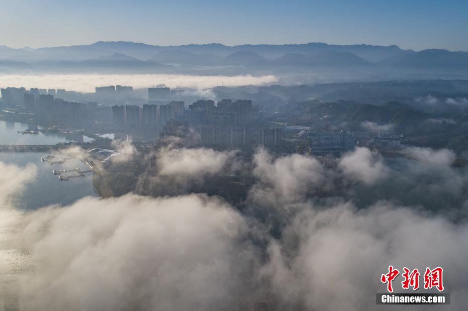 三级片在线播放字幕版