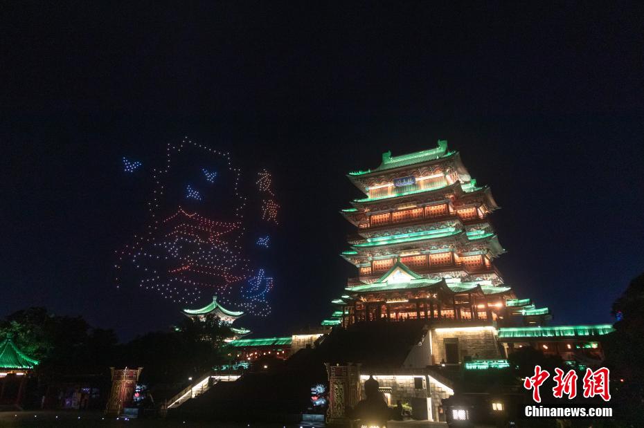 白丝校花 扒开美腿甜美电影