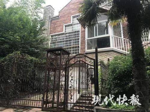 丰满浓密大荫道BBWBBB