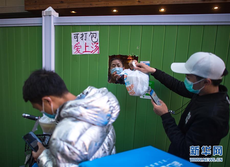 撕开内衣 看奶头和屁股