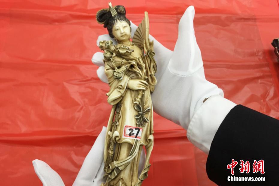 黑人巨鞭大战刘玥