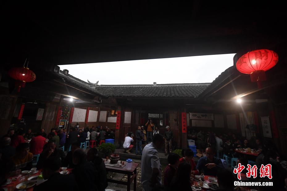 男老师自慰