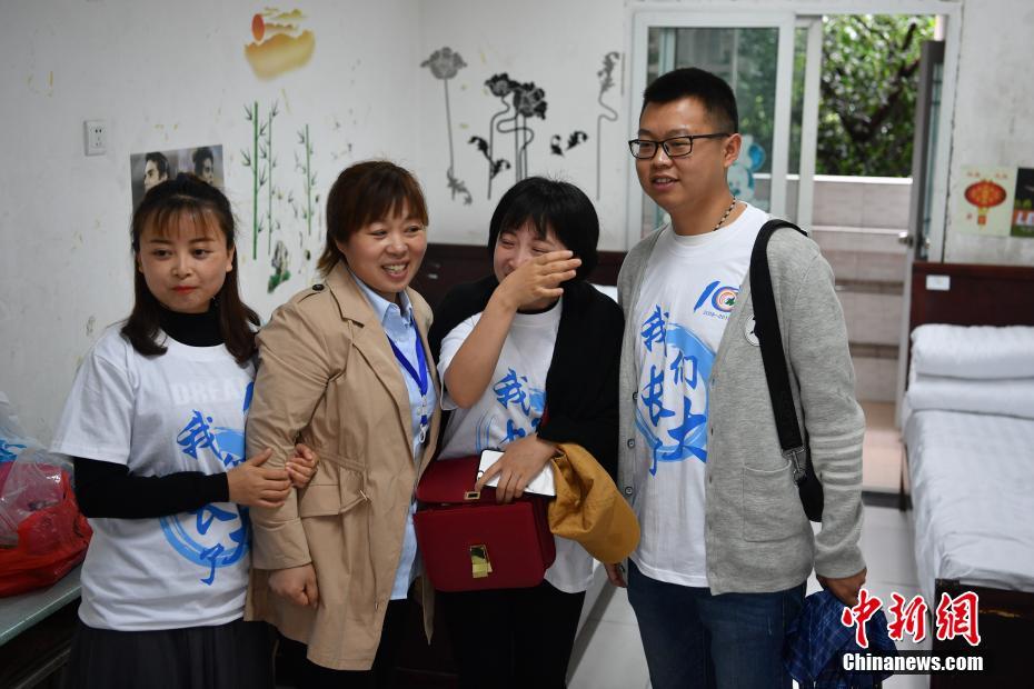 美女黄片
