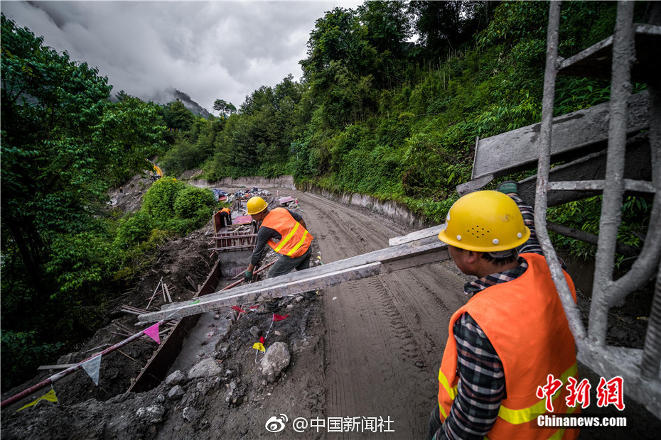 关晓彤看A片无 码明里