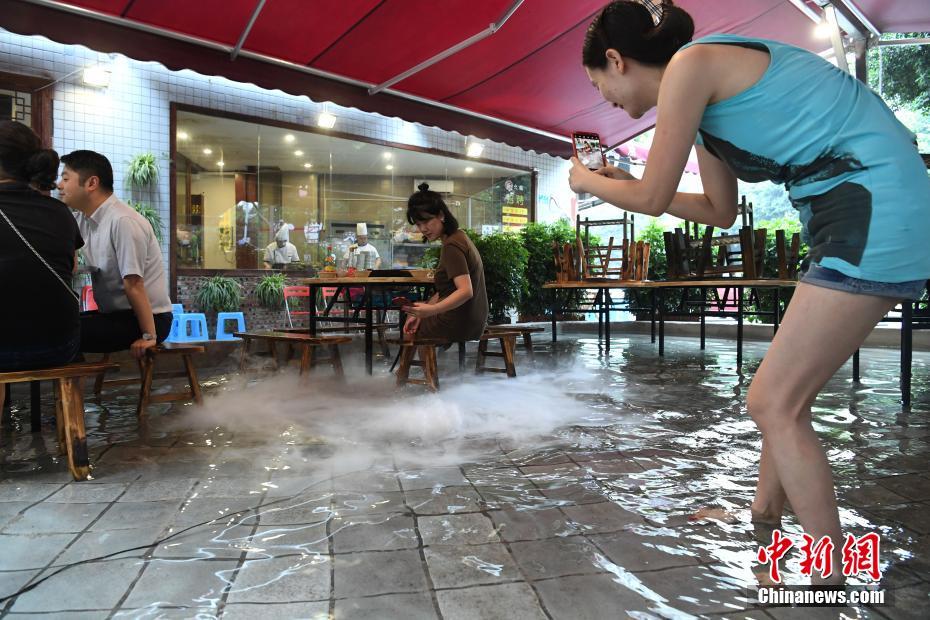 九龙坡晚上耍的巷子 _ 石雨墨游泳,九龙坡休闲好去处