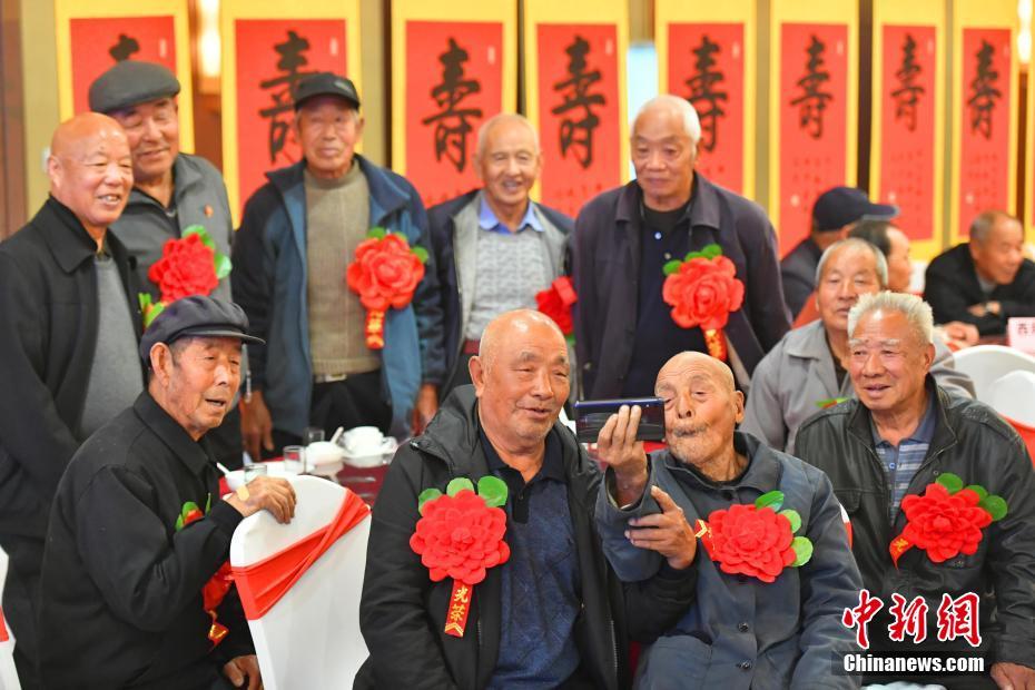 欧美老熟裸体女人