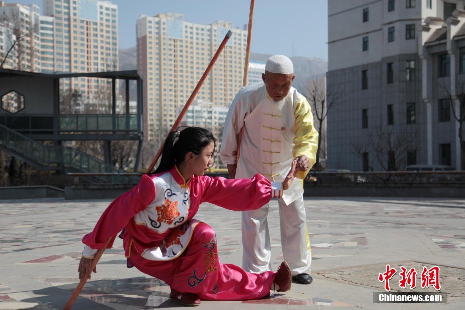 国产缘帽夫妻淫话录音