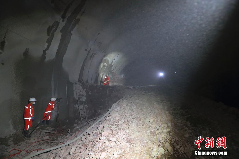 免费A漫禁漫天堂