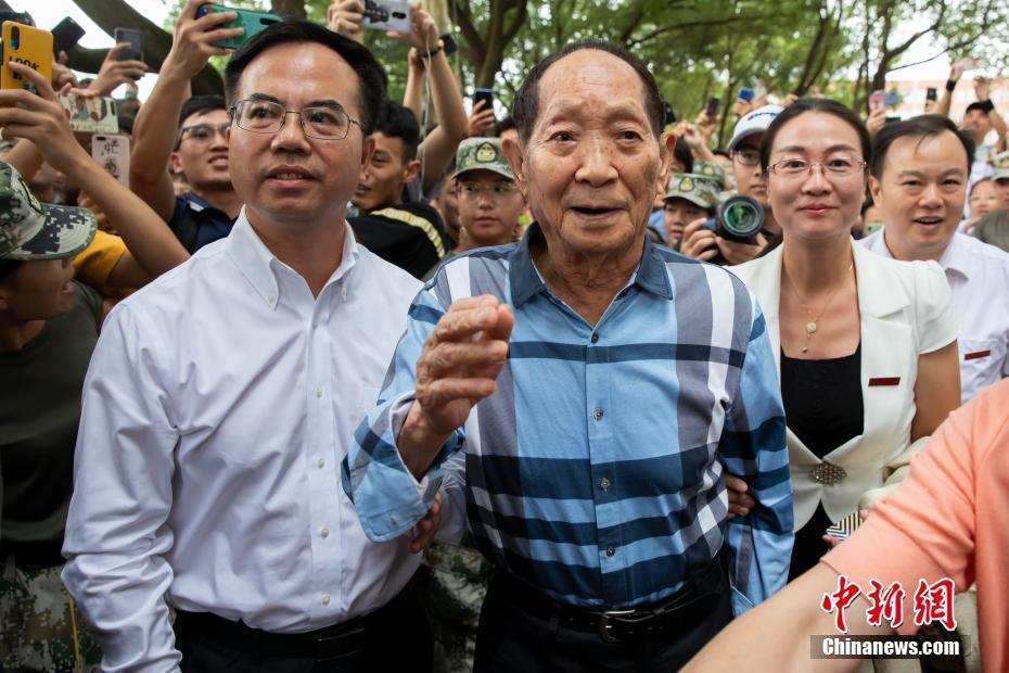 内地黄色日韩欧美3级片买淫全裸