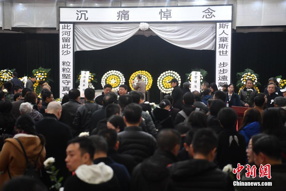 丝袜凉鞋