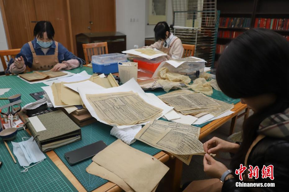 国模大尺度人体私拍