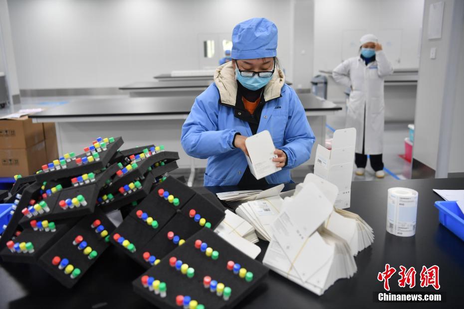 被巨大黑人整得翻白眼