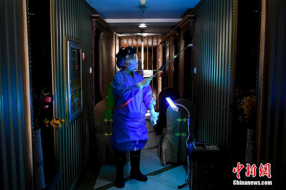 雅典娜缸体破裂视频