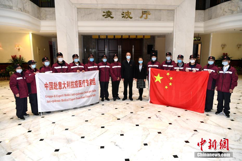 香港三级日本三级