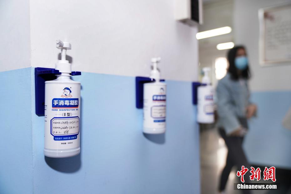 香巷李丽诊三级Hd情侣色电影在线