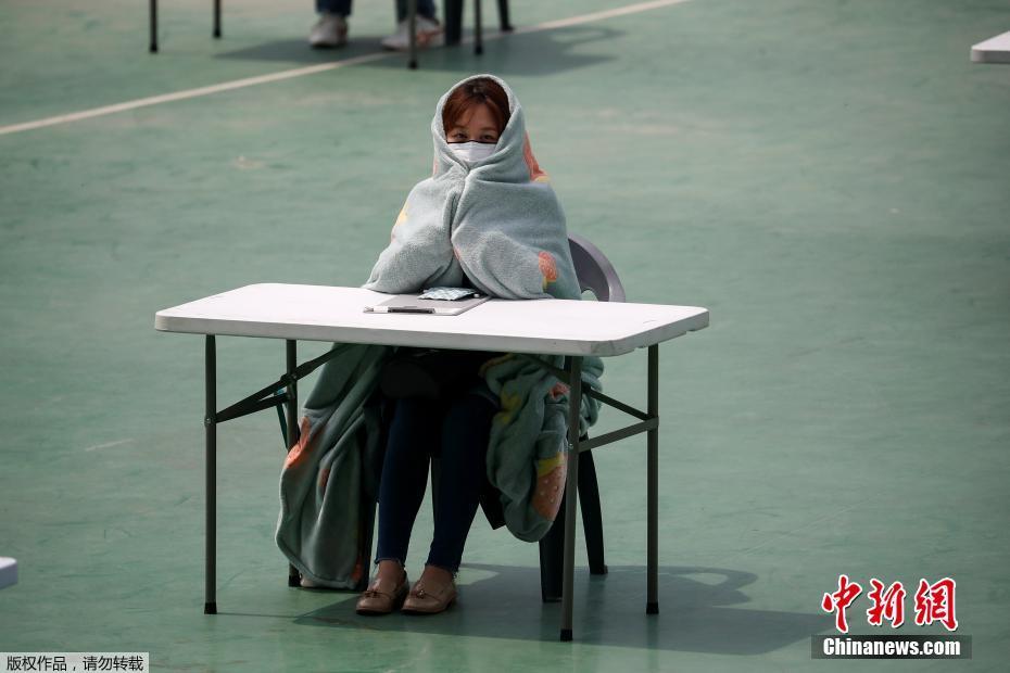 杨幂裸乳无奶罩遮挡国产