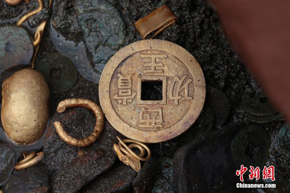 裸模裸体写真视频在线看