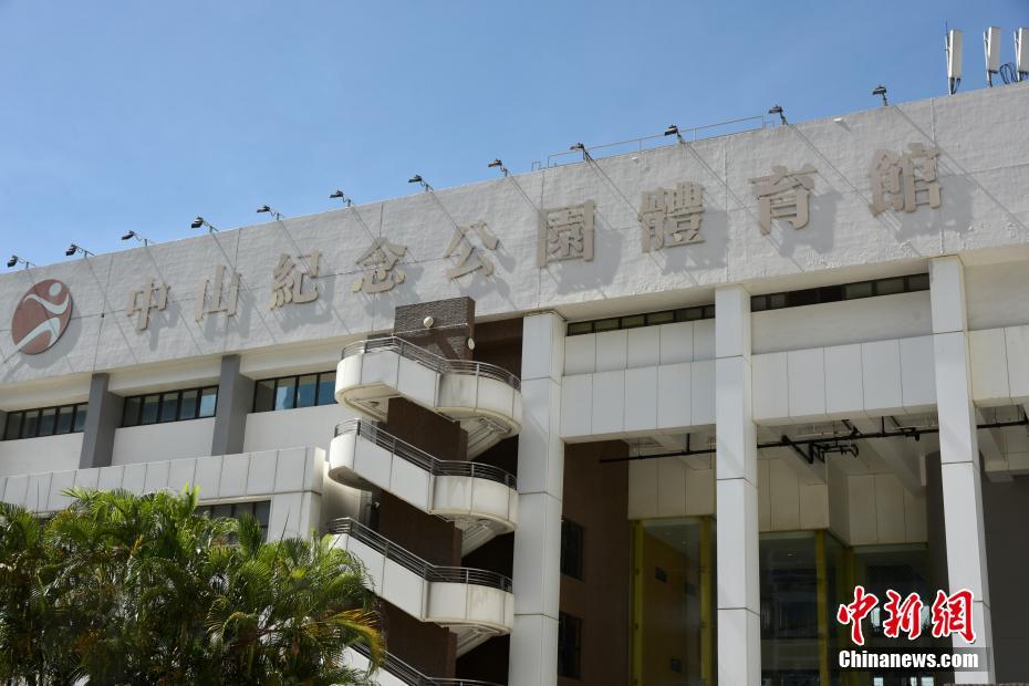 巴圾斯坦美女黄色一级毛片