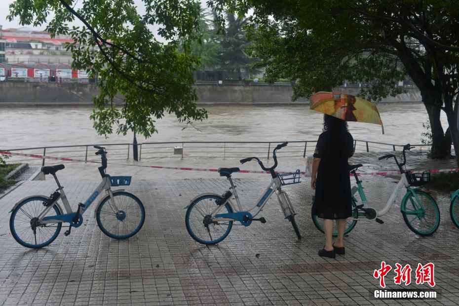 男同被 到爽 流水