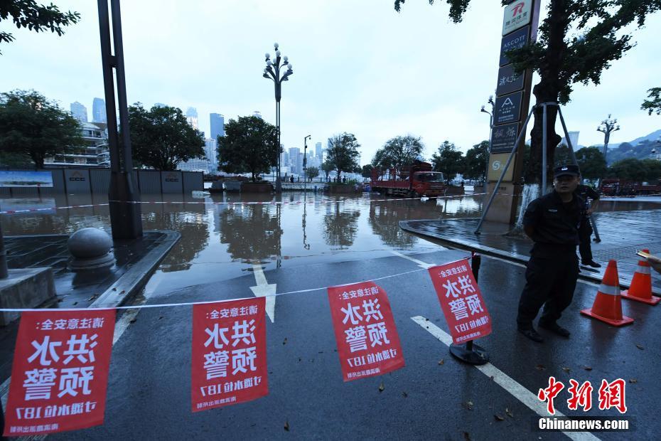小雏第一次破苞疼哭