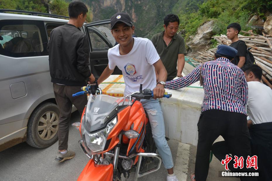 欧美三级黄H