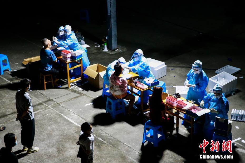 女生张开腿让男生桶