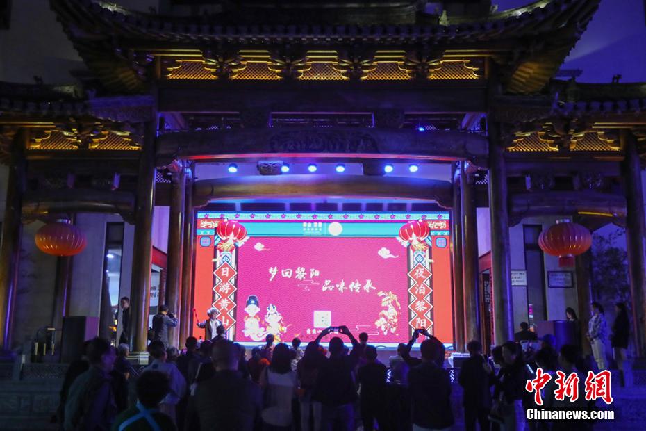 俄罗斯乱伦Xxxxx