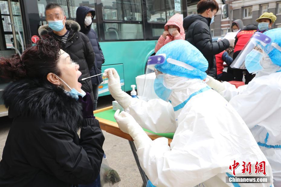 野外猛男的大粗鳮1巴