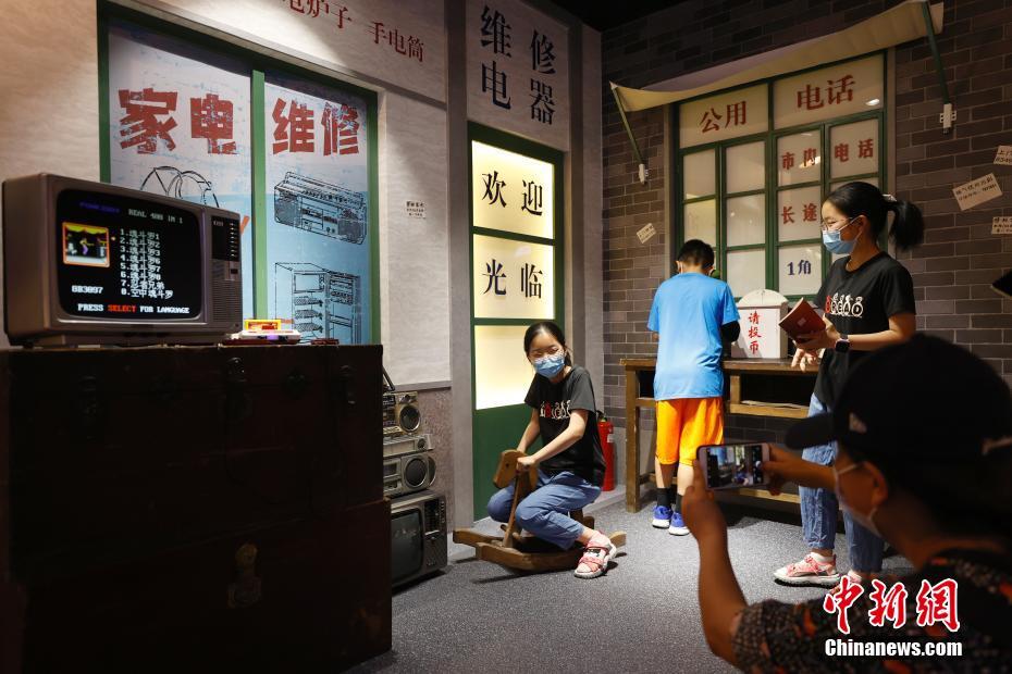 老师脱个精光要我