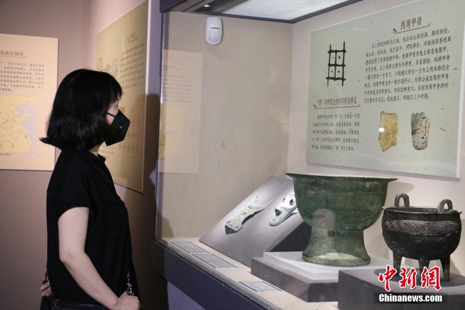 自拍和女友無套做愛