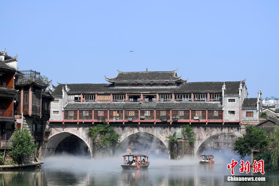 啊 用力 嗯 轻一点亲嘴