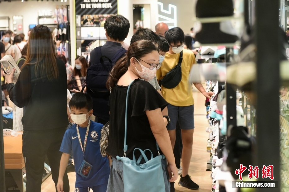 《第一次の人妻》6动漫