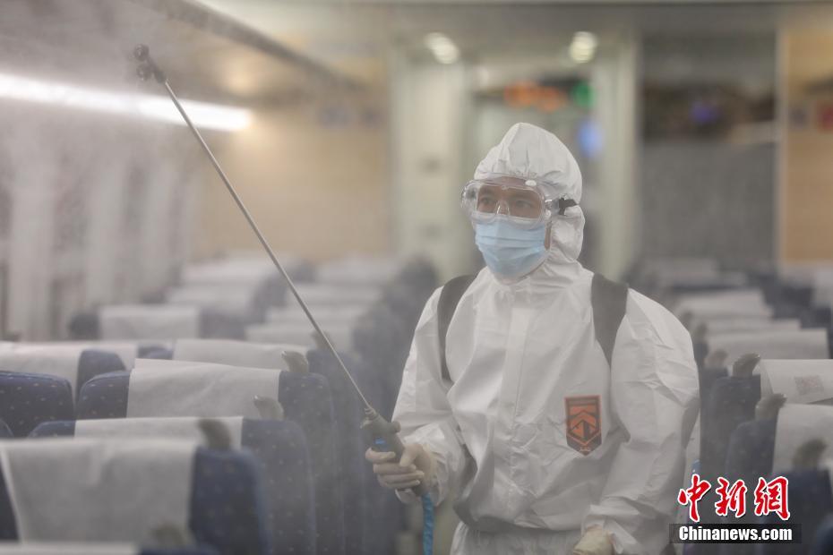 偷拍中国女没底内衣的视频