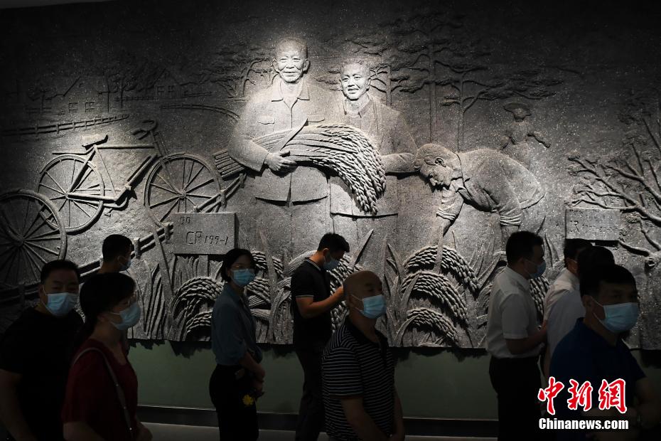 下载黄色三级片免费