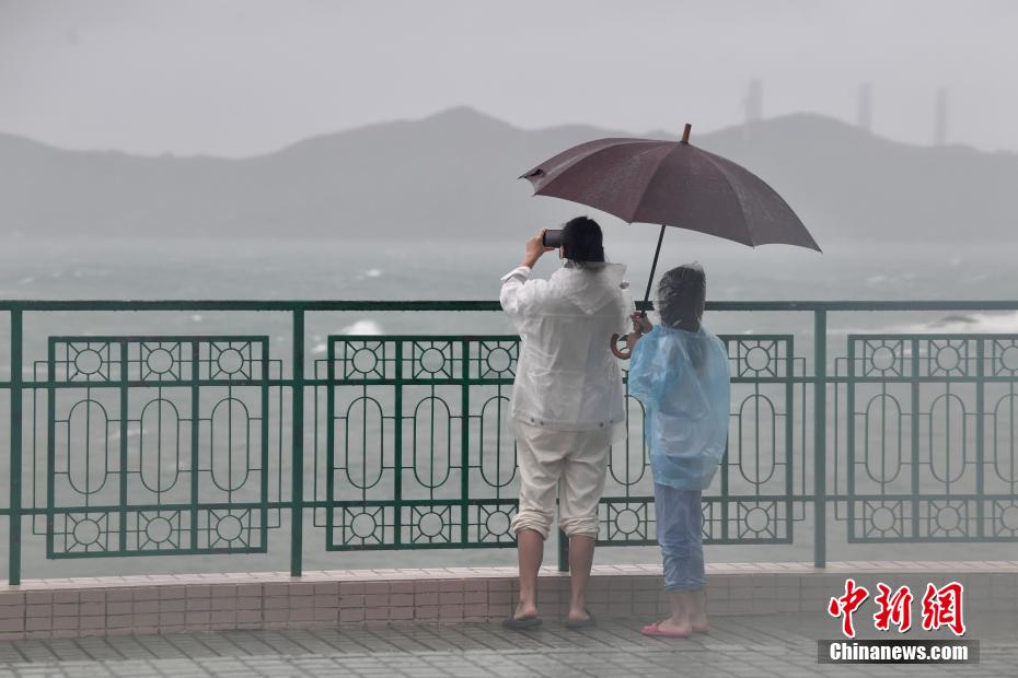 亚洲伊人自拍偷拍