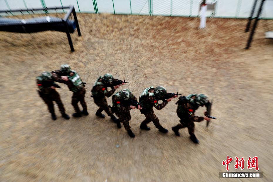 丰滿五十路熟女爽歪歪