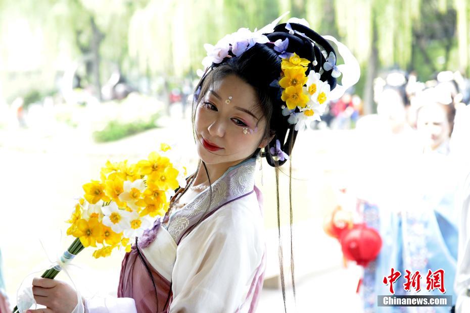 偷情黄色视频三级片