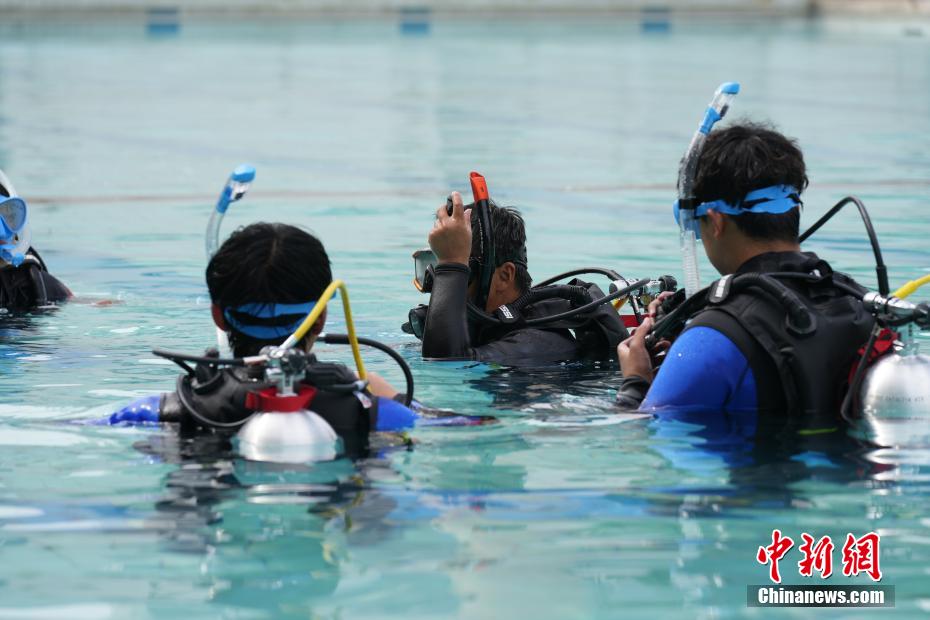 海斯：很興奮能成一名湖人球員 紫金軍團衝呀????